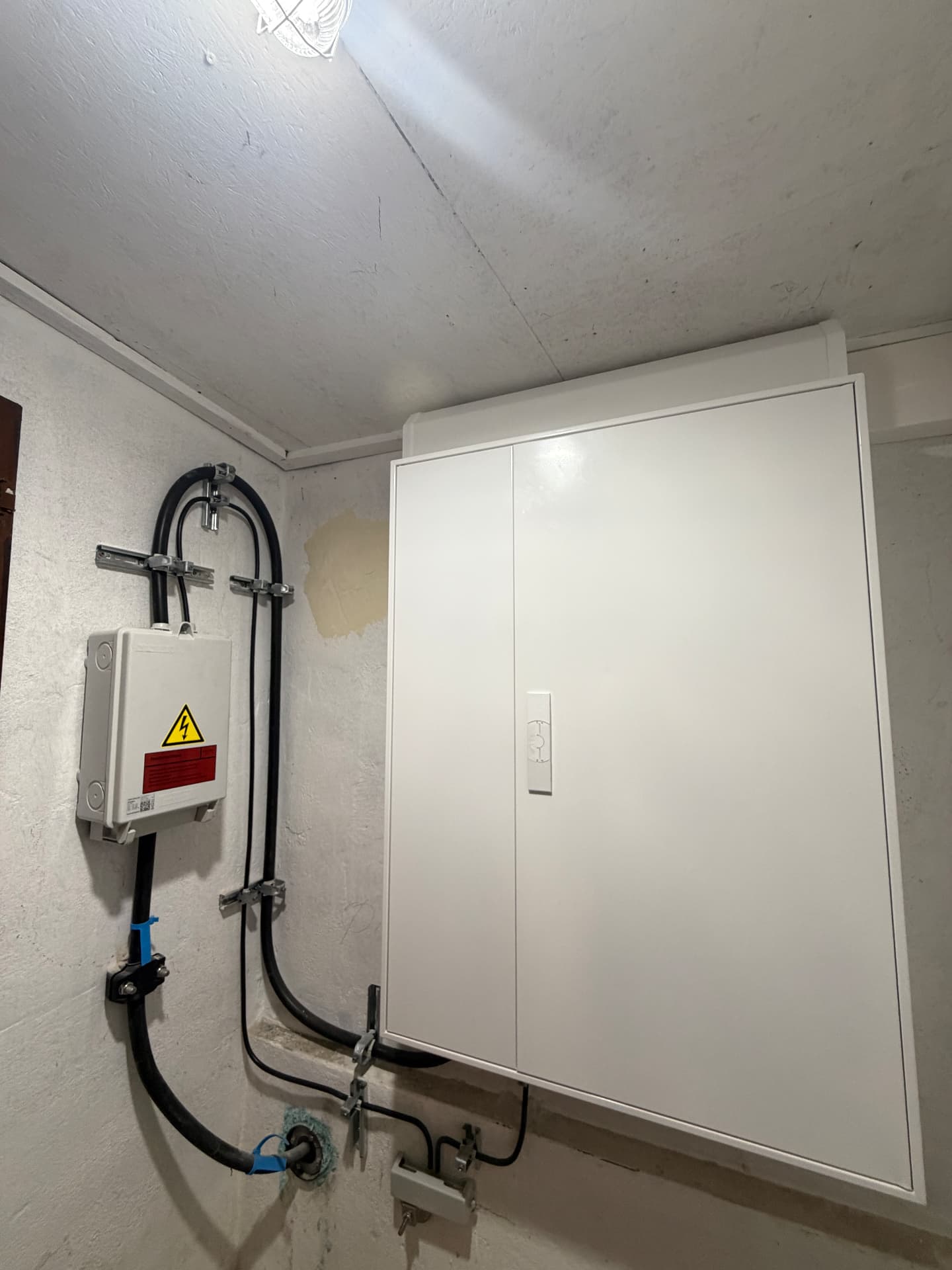 Zählerschrank und Hausanschluss, installiert von Voltec Elektroanlagen in Berlin